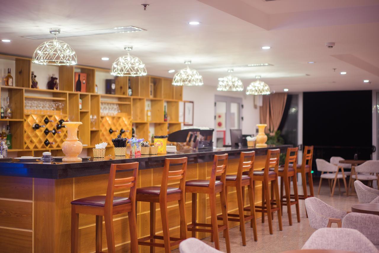 Vinh Hoang Hotel Донгхой Экстерьер фото